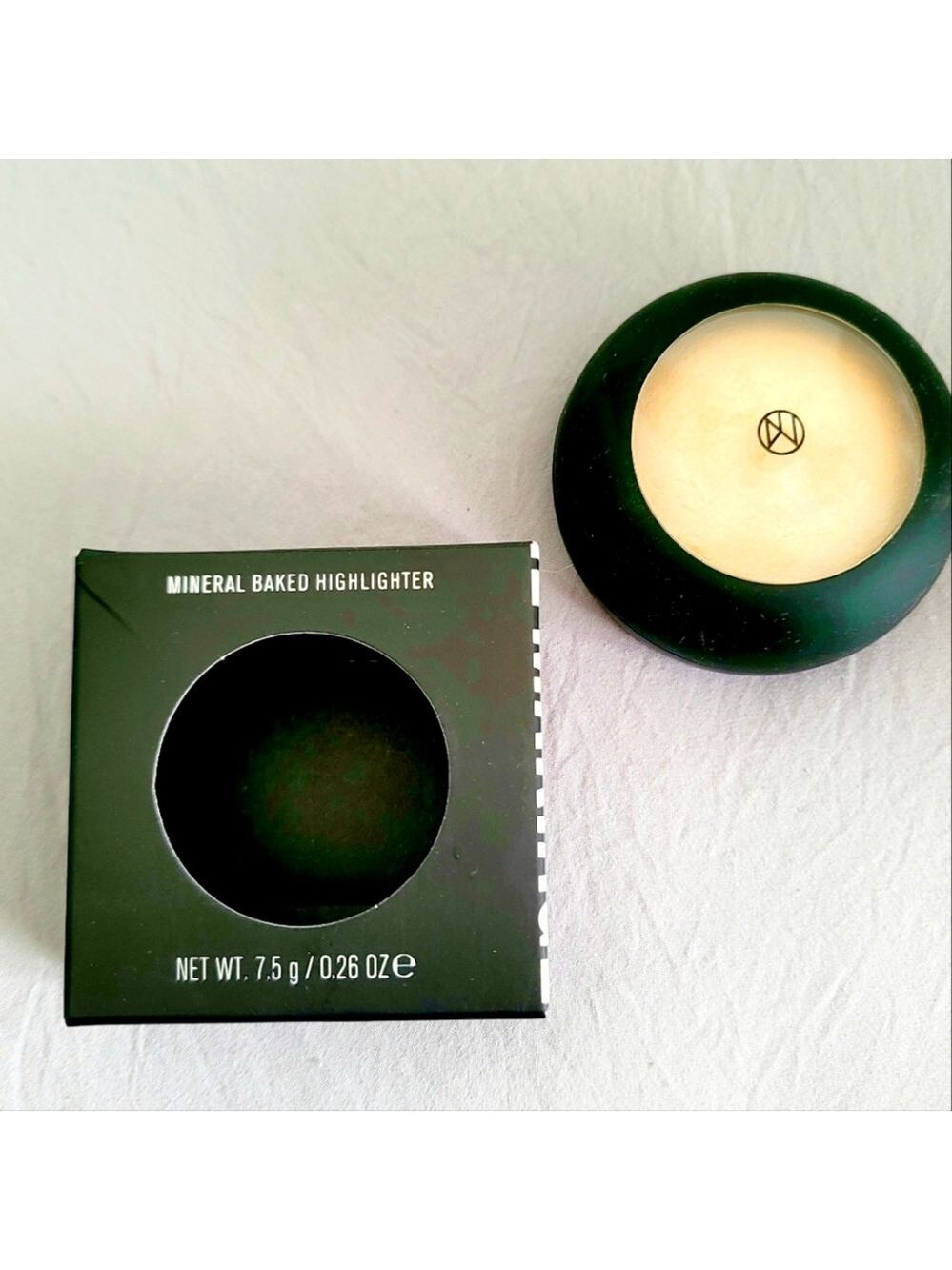 NEW! IL MAKIAGE Mineral Baked Highlighter in Halo 7.5 g - Picture 5 of 7
